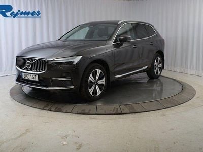 Platinum grey metallic Begagnad 2023 Volvo XC60 Plus SUV | 479 900 kr