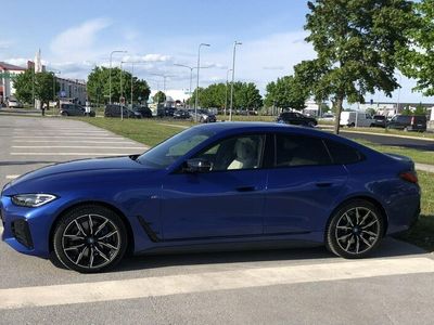 begagnad BMW i4 M50 xDrive Taklucka Drag Läder HK Toppskick SE UTR