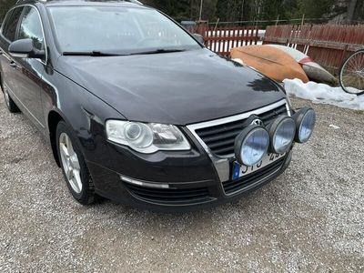 begagnad VW Passat Variant 2.0 TDI 16V 4Motion Sportline Euro