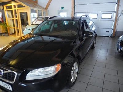 Svart Begagnad 2012 Volvo V70 Kombi | 74 000 kr (Marknadspris)