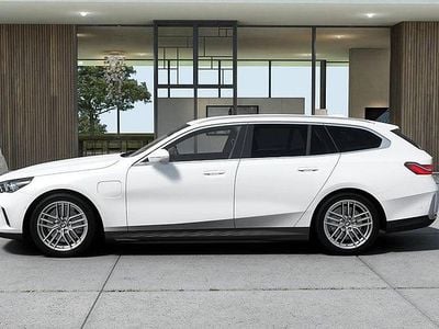 Ny BMW 530 2026 Vit Kombi