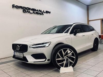 Begagnad Volvo V60 Momentum 303 HK (222 kW) 2020 Vit Kombi