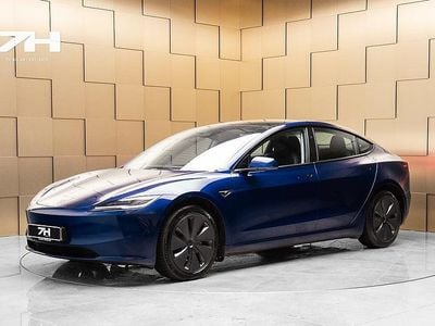 Begagnad Tesla Model 3 Standard Range 235 kW (320 HK) 2024 Blå Sedan