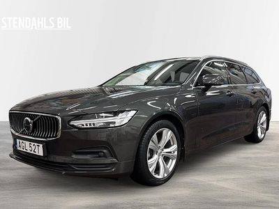 Mörkgrå (grå) Begagnad 2021 Volvo V90 Momentum Kombi | 359 000 kr (Marknadspris)