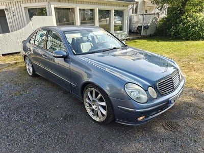 Mercedes E320