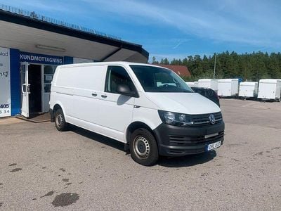 Vit Begagnad 2017 VW T6 Van | 199 000 kr (Marknadspris)