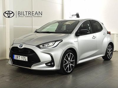 Silver Begagnad 2020 Toyota Yaris Hybrid Style Halvkombi | 214 900 kr (Marknadspris)