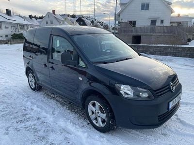 Begagnad VW Caddy 75 HK (55 kW) 2015 Minibuss