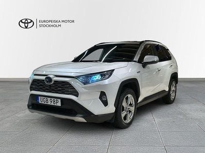 Begagnad Toyota RAV4 Hybrid Executive 222 HK (163 kW) 2019 White pearl metallic SUV