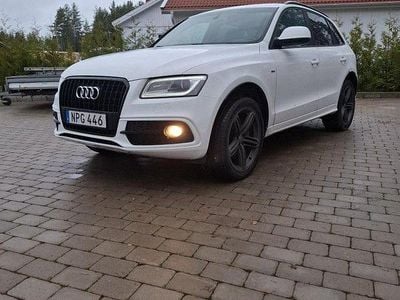Begagnad Audi Q5 Design 245 HK (180 kW) 2013 Vit SUV