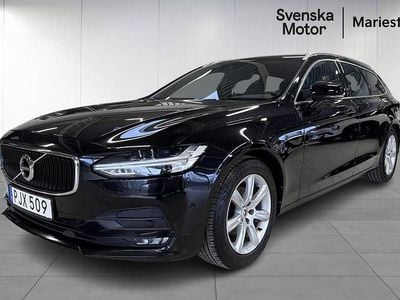 Begagnad Volvo V90 Momentum 192 HK (141 kW) 2018 Svart Kombi