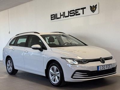 Begagnad VW Golf VIII 131 HK (96 kW) 2022 Vit Kombi