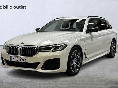 Vit Begagnad 2020 BMW 530e M Sport Kombi | 334 900 kr (Lite dyr)