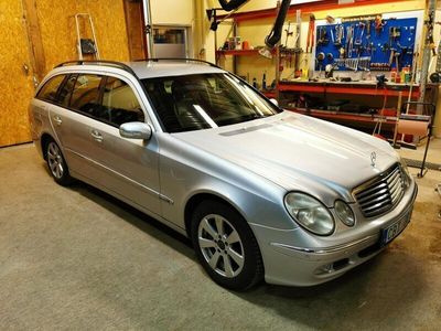 Mercedes E320