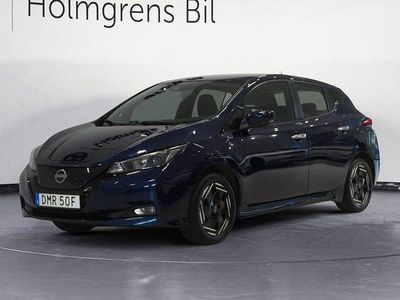 Mörkblå Begagnad 2023 Nissan Leaf Acenta Halvkombi | 189 800 kr (Marknadspris)