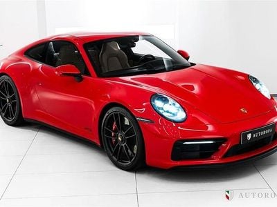 Begagnad Porsche 911 Carrera 4 GTS 480 HK (353 kW) 2022 Röd Sportkupé