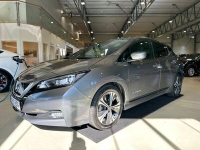 begagnad Nissan Leaf Tekna 40kWh 150 hk / BOSE / 360°/ Navi / Keyless