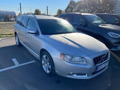 Silver Begagnad 2010 Volvo V70 Kombi | 52 000 kr (Bra pris)