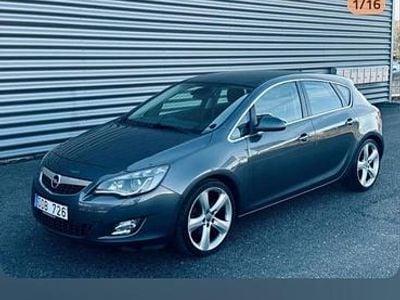 Mörkgrå Begagnad 2010 Opel Astra Halvkombi | 65 000 kr (Marknadspris)