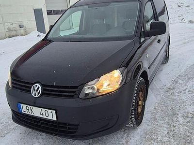 Begagnad VW Caddy Maxi 102 HK (75 kW) 2011 Minibuss