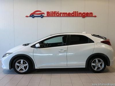 Vit samma som bilen Begagnad 2012 Honda Civic Executive Halvkombi | 49 900 kr (Superpris)