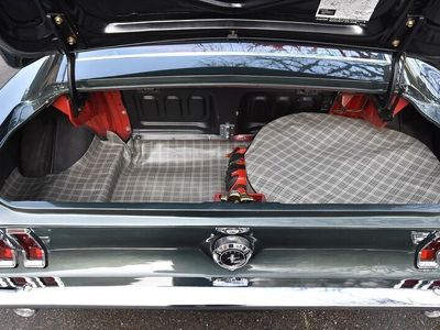 begagnad Ford Mustang Fastback 4.7 V8 SelectShift