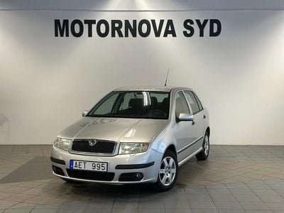 Begagnad Skoda Fabia 64 HK (47 kW) 2007 Silver