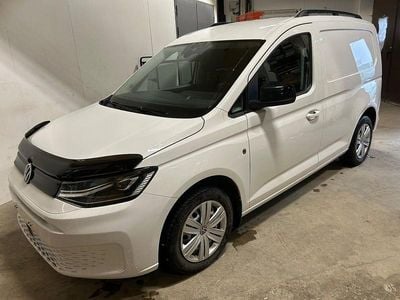 Begagnad VW Caddy 122 HK (89 kW) 2023 Vit Minibuss
