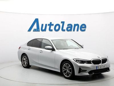Silver (silver metallic ) Begagnad 2020 BMW 320 Shadowline Sedan | 269 900 kr (Bra pris)
