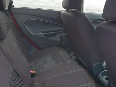Begagnad Ford Fiesta 70 HK (51 kW) 2011 Halvkombi