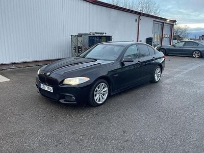 Svart Begagnad 2010 BMW 523 Sedan | 104 500 kr (Marknadspris)