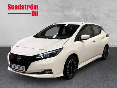 Begagnad Nissan Leaf Acenta 110 kW (150 HK) 2022 Vit Halvkombi