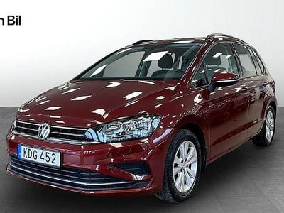 Begagnad VW Golf Sportsvan 110 HK (80 kW) 2018 Mörkröd Minibuss