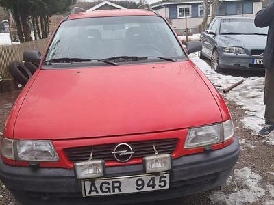 Begagnad Opel Astra 101 HK (74 kW) 1997