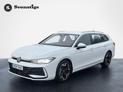 Begagnad VW Passat R-line 150 HK (110 kW) 2025 Vit Kombi