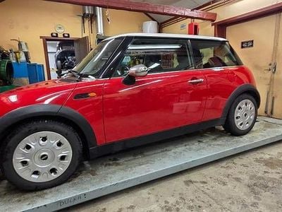 Begagnad Mini Cooper 116 HK (85 kW) 2005 Halvkombi