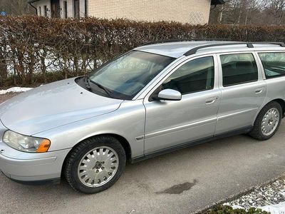 Begagnad 2006 Volvo V70 Kombi | 34 000 kr (Marknadspris)