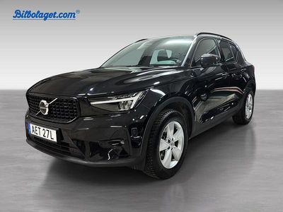 Svart Begagnad 2024 Volvo XC40 Plus SUV | 359 000 kr (Marknadspris)