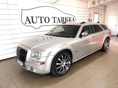 begagnad Chrysler 300C Touring 5.7 V8 HEMI 340hk