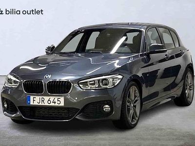 Grå Begagnad 2019 BMW 118 Halvkombi | 164 900 kr