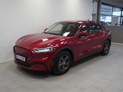 Röd Begagnad 2022 Ford Mustang Mach-E Standard Range SUV | 329 900 kr (Bra pris)