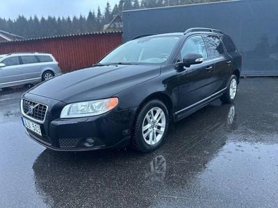 Svart Begagnad 2009 Volvo V70 Kombi | 54 900 kr (Marknadspris)