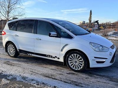 Begagnad Ford S-MAX S 163 HK (119 kW) 2014 Minibuss