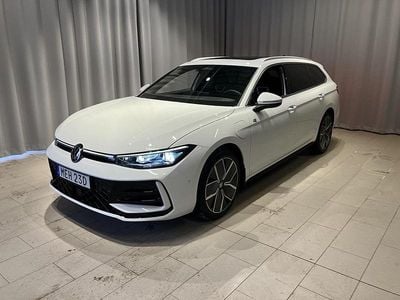 Vit Ny 2026 VW Passat Kombi | 564 600 kr (Marknadspris)