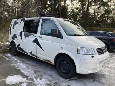 begagnad VW Transporter Kombi 2.5 TDI 5-sits 130hk LÅNG