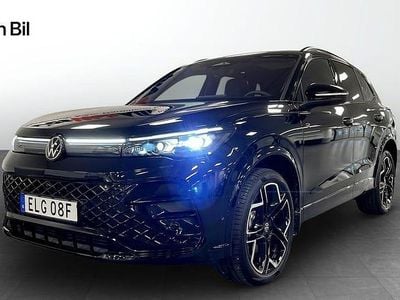 Svart Ny 2025 VW Tiguan R-line SUV | 579 900 kr (Lite dyr)