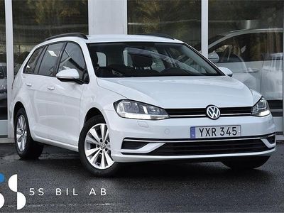 Vit Begagnad 2017 VW Golf VII Kombi | 127 900 kr (Marknadspris)