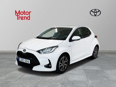 begagnad Toyota Yaris 1,5 Hybrid ActivePlus Vinterhjul