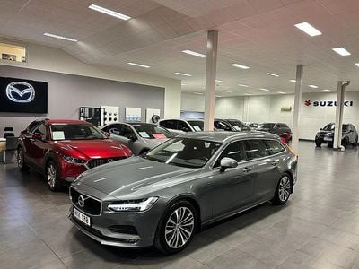 Grå Begagnad 2019 Volvo V90 Momentum Kombi | 189 900 kr (Marknadspris)