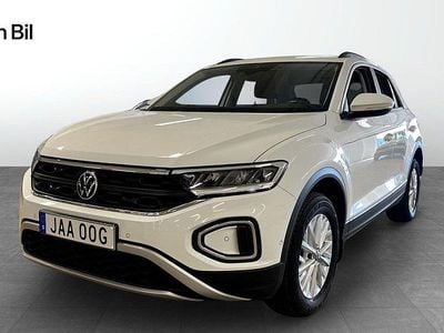 Vit Begagnad 2022 VW T-Roc Life SUV | 234 900 kr (Marknadspris)